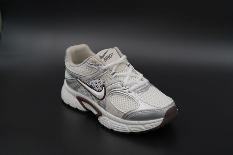 skyshoes-v5k-rnr-white-brown-sneaker02