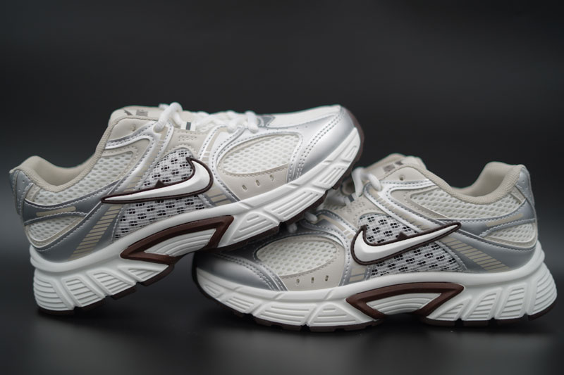skyshoes-v5k-rnr-white-brown-sneaker05